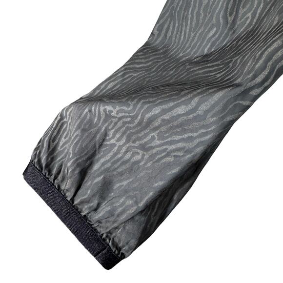 Nike Small Womens Windrunner Jacket Blacklight Flash Lightweight Full-Zip Hooded - Picture 4 of 10